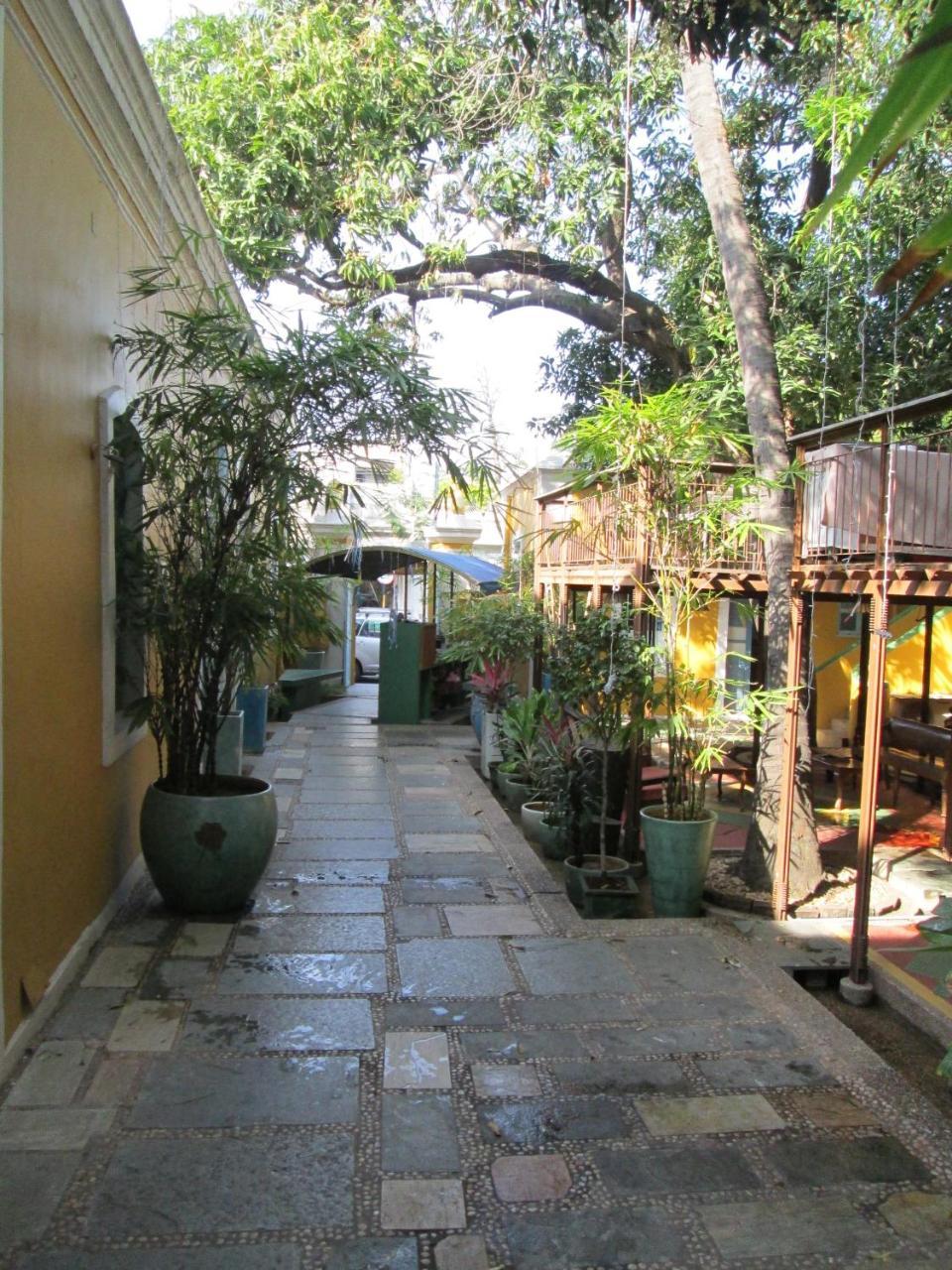 Hotel Du Parc Puducherry Exterior foto